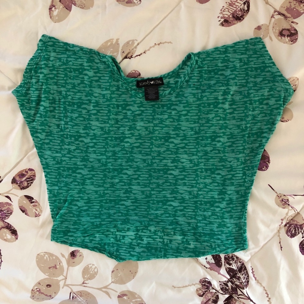 ‼️10/$10‼️ kandy kiss crop